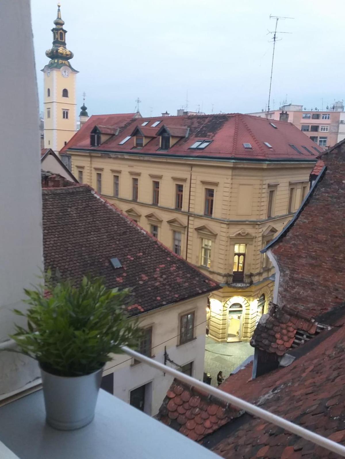 Center 23 - Old Town Apartment Zagreb Bagian luar foto